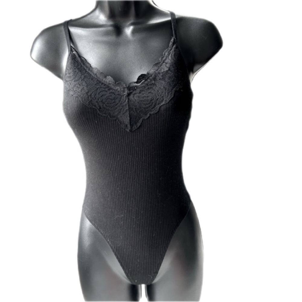 PINK spaghetti strap black bodysuit S